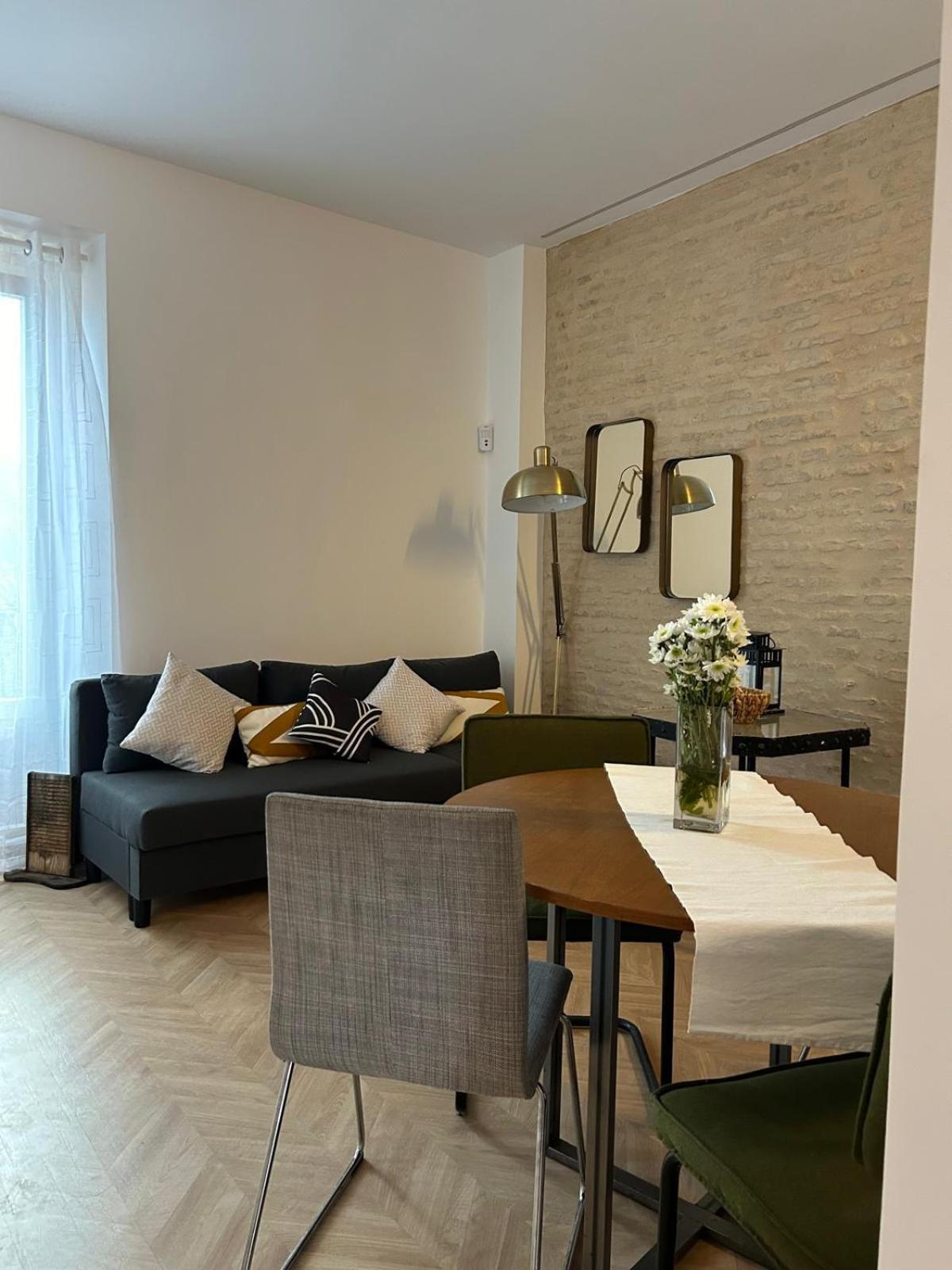 Center Apartment Fully Eqquiped Opcional Breakfast Seville Luaran gambar